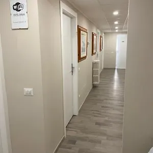 Otel Galla, Milano